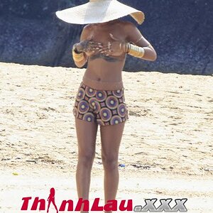 Rihanna Topless Vogue Brazil Beach Photoshoot Candid Photos www.GutterUncensored.com 002.jpg